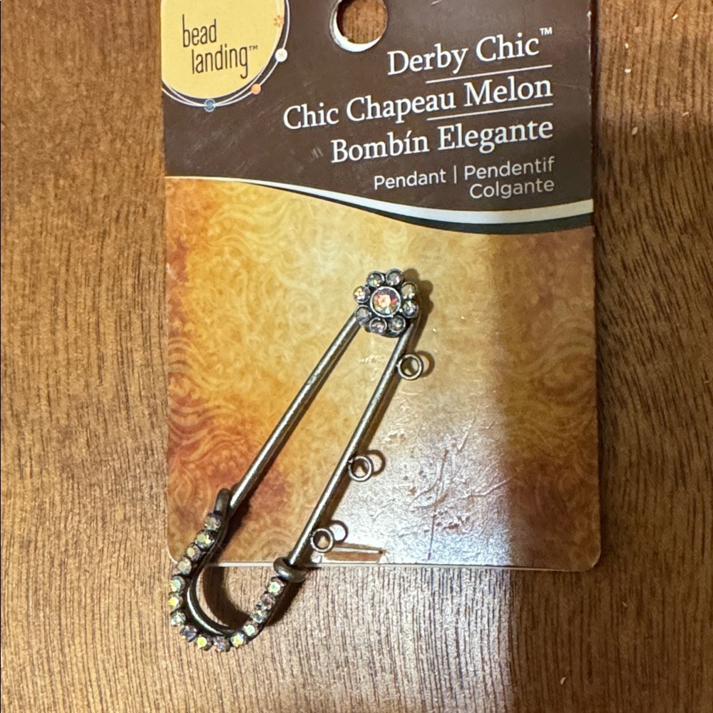 Bead Landing Derby Chic Pendant